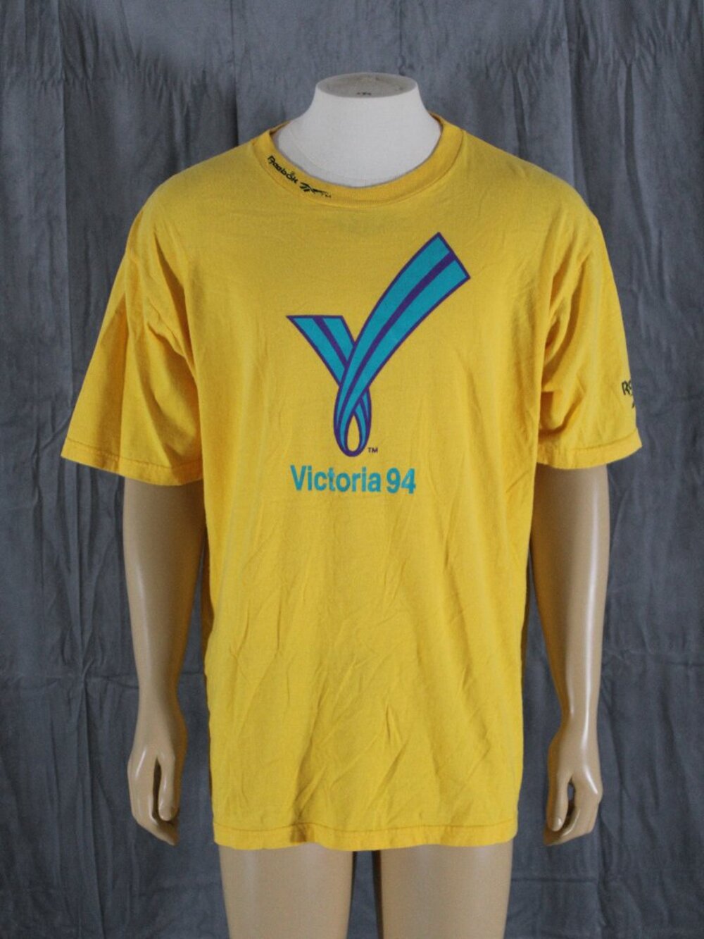 Vintage Graphic T-shirt - 1994 Commonwealth Games by Reebok - Men's Large
